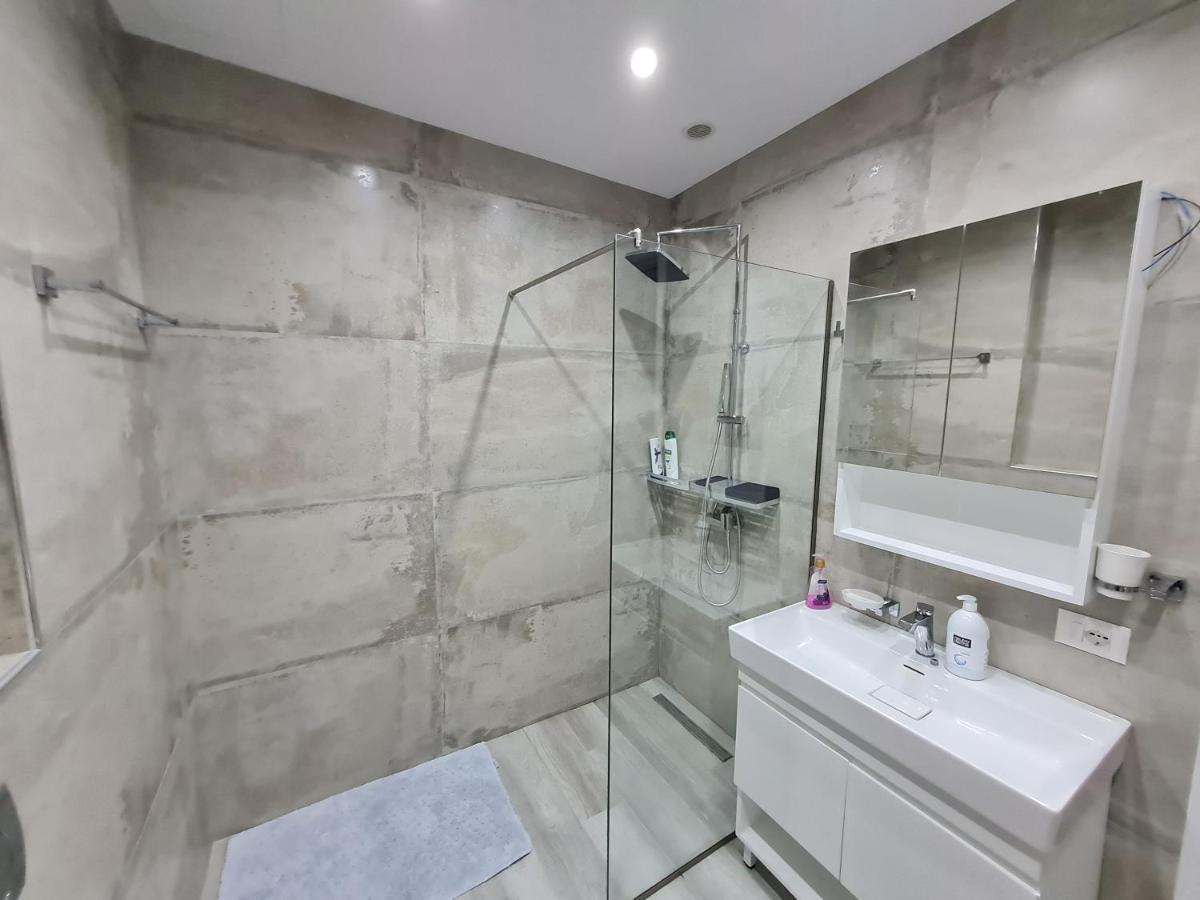 Flat 86 - Explore The Heart Of Tirana Bagian luar foto