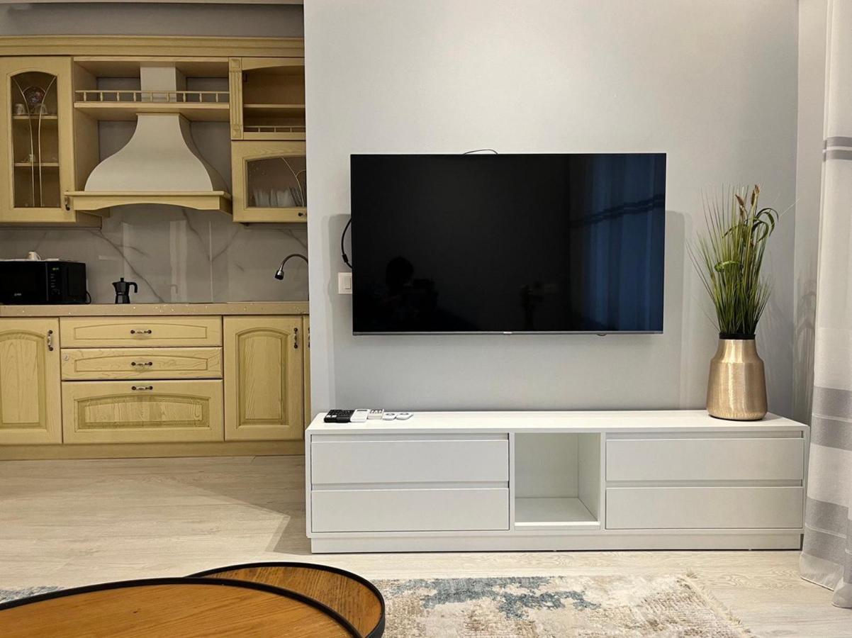 Flat 86 - Explore The Heart Of Tirana Bagian luar foto